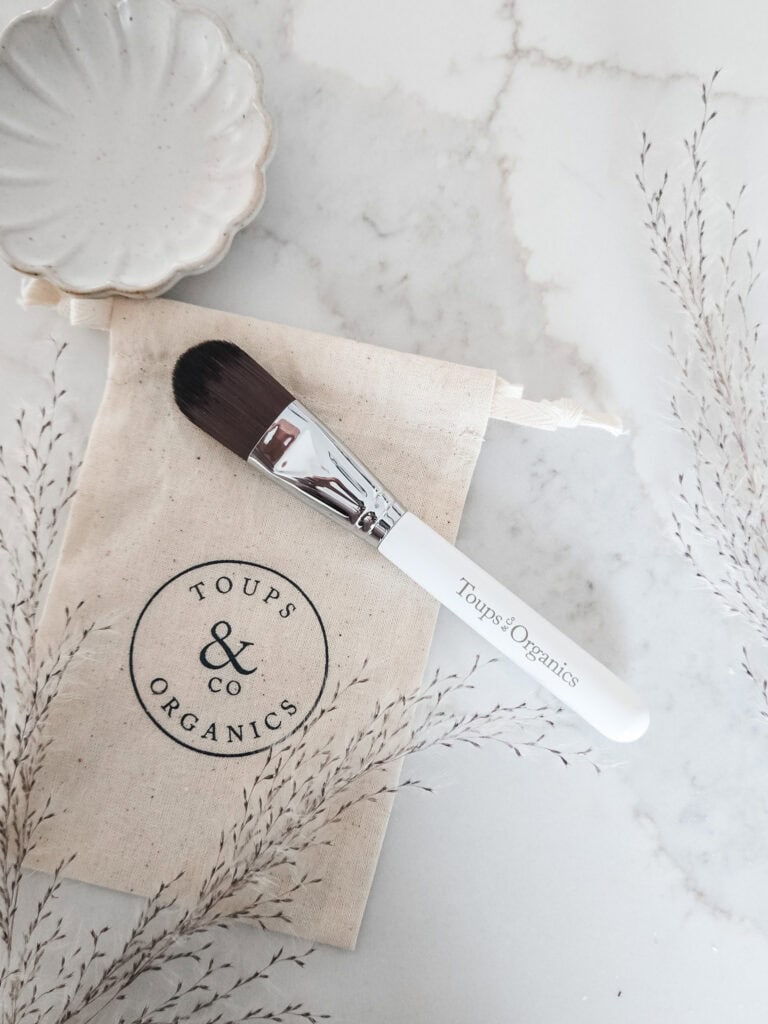 Toups & Co. Mask Brush
